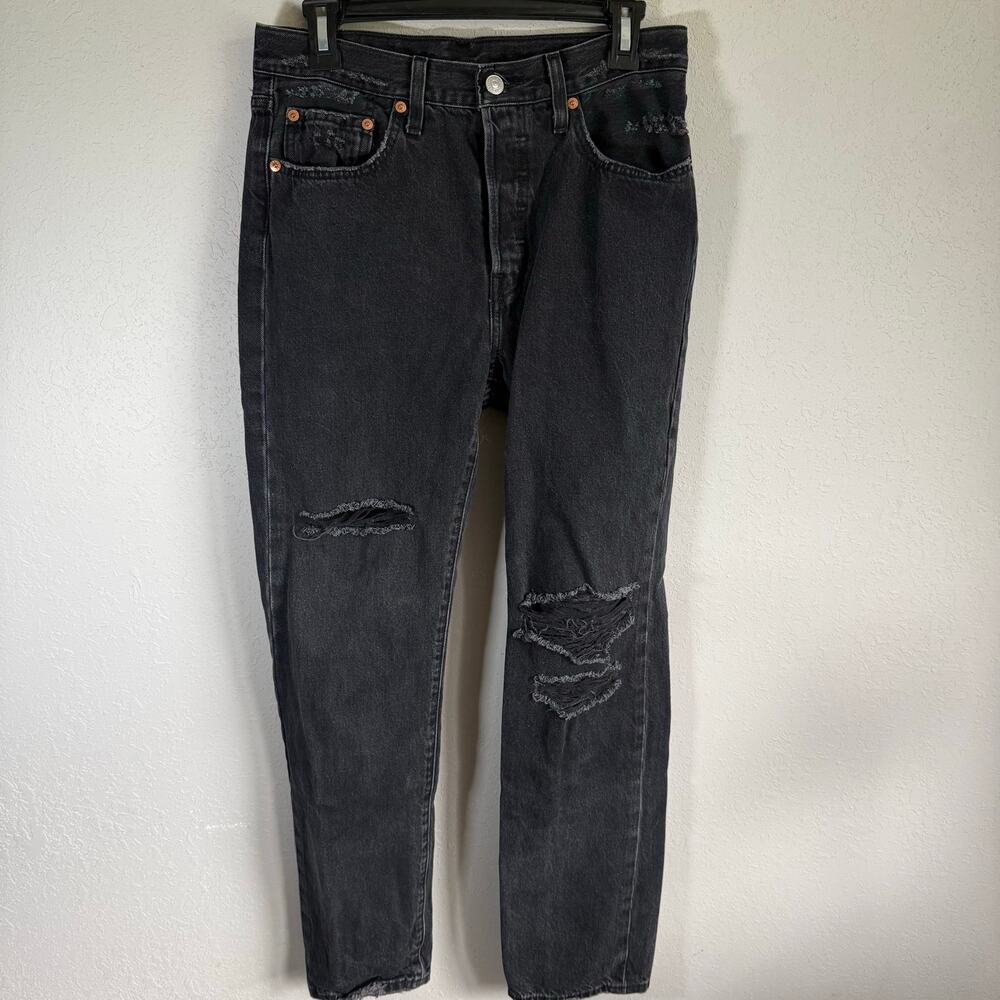 Men’s 28x30 Black Levi 501 Distressed Casual Staple Normcore Straight Leg Pants